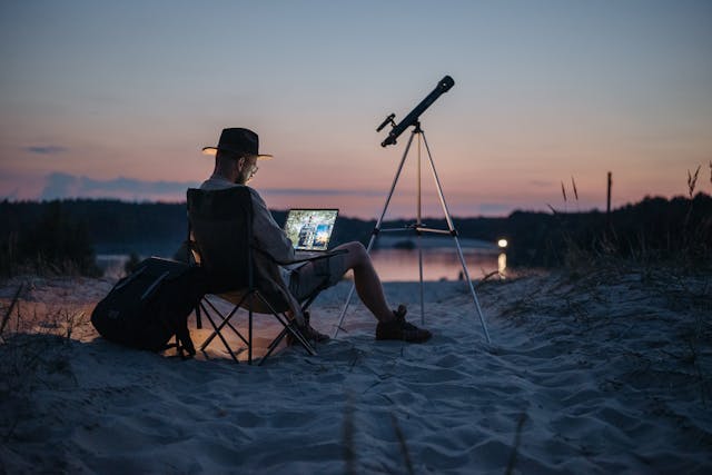 A-Male-Freelancer-Working-during-His-Vacation