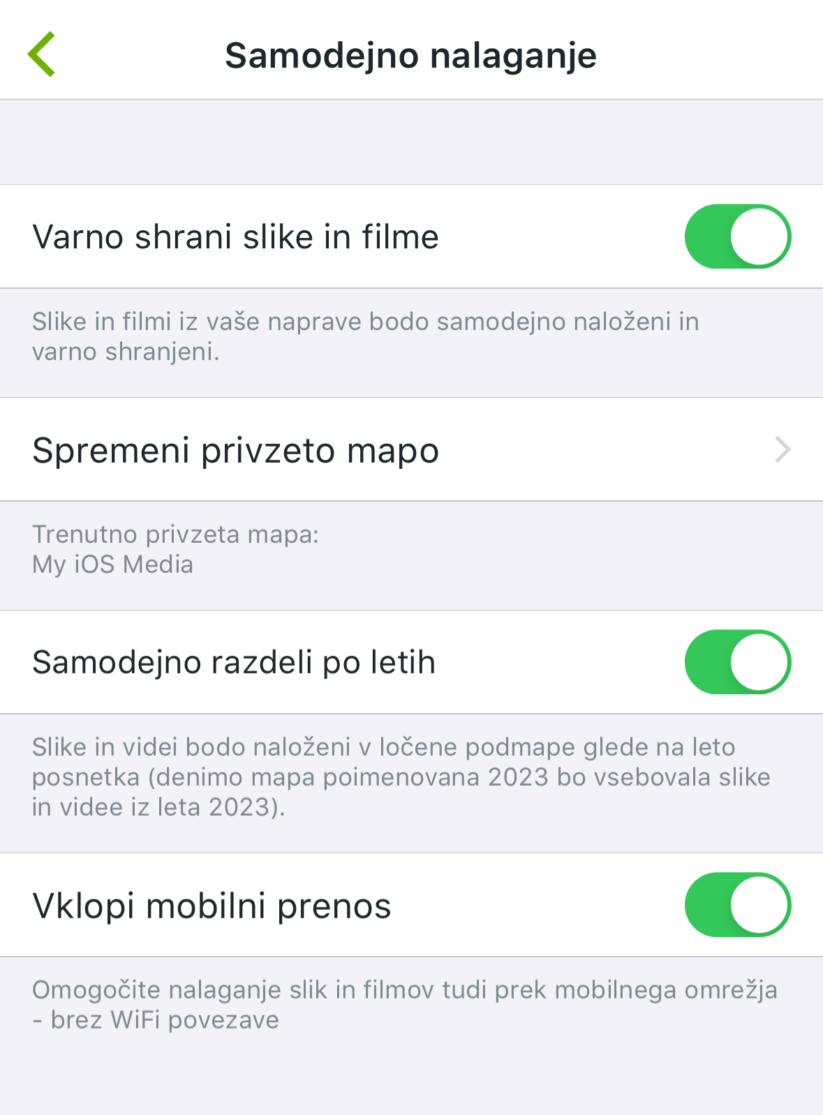 Vmesnik za nastavitev samodejnega varnostnega kopiranja fotografij in videoposnetkov v Koofr aplikaciji za iOS.