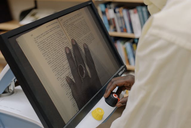 scanning documents device.jpg